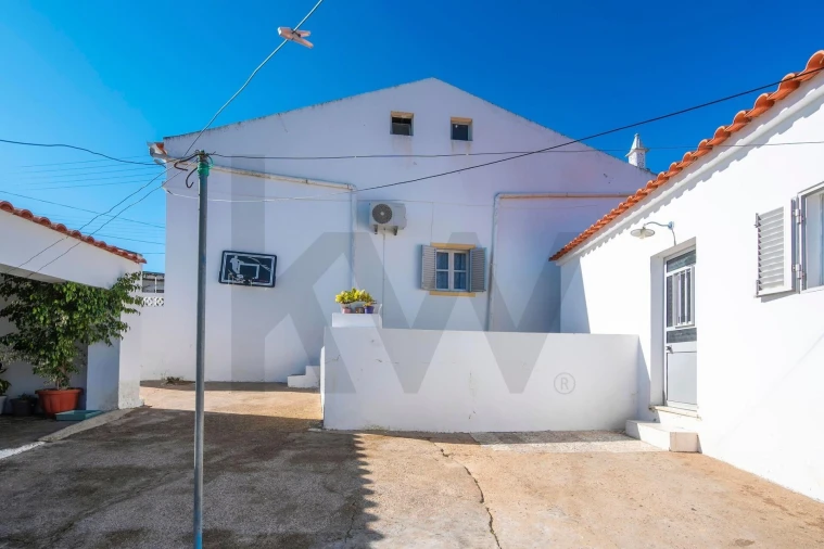 Moradia T4 para Venda em Odeleite Foto 10