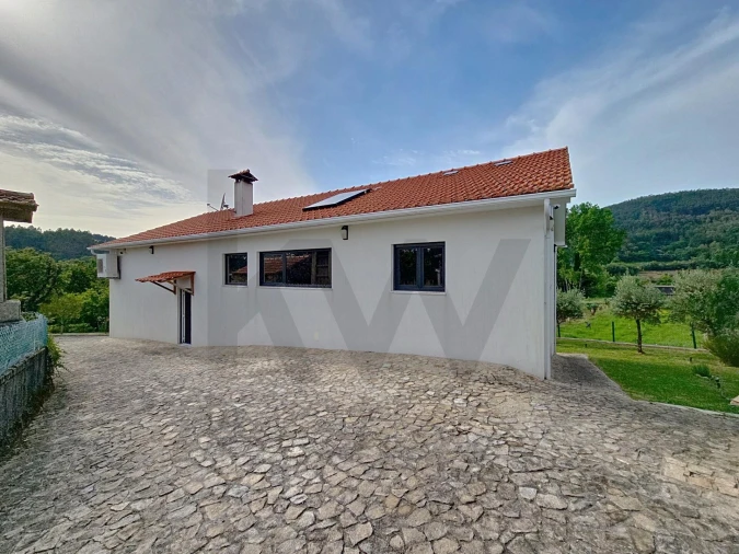 Moradia T3 para Venda em Recardães e Espinhel Foto 9