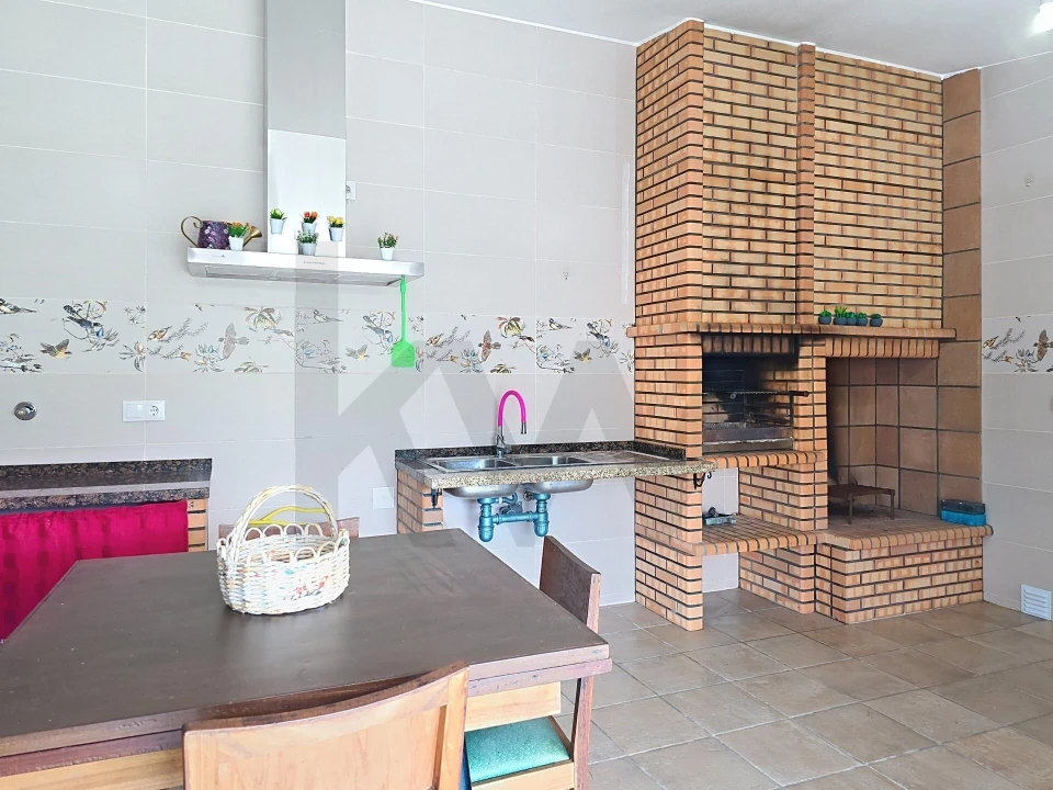 Moradia T3 para Venda em Recardães e Espinhel Foto 8