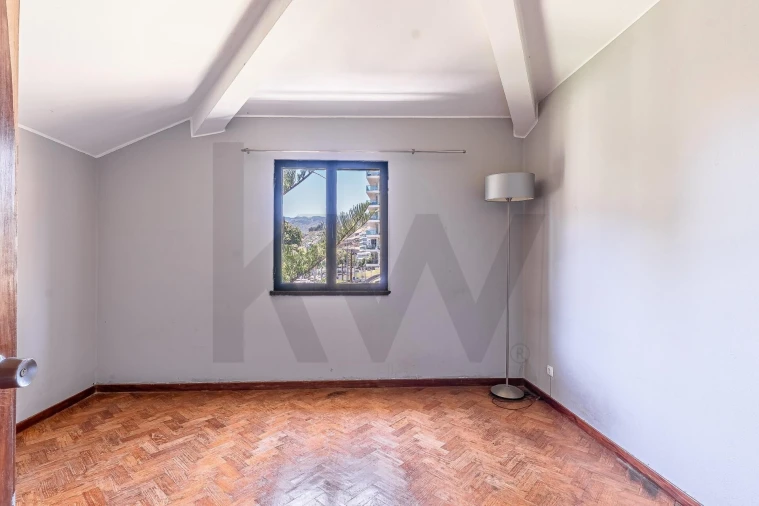 Moradia T3 para Venda em São Martinho Foto 11