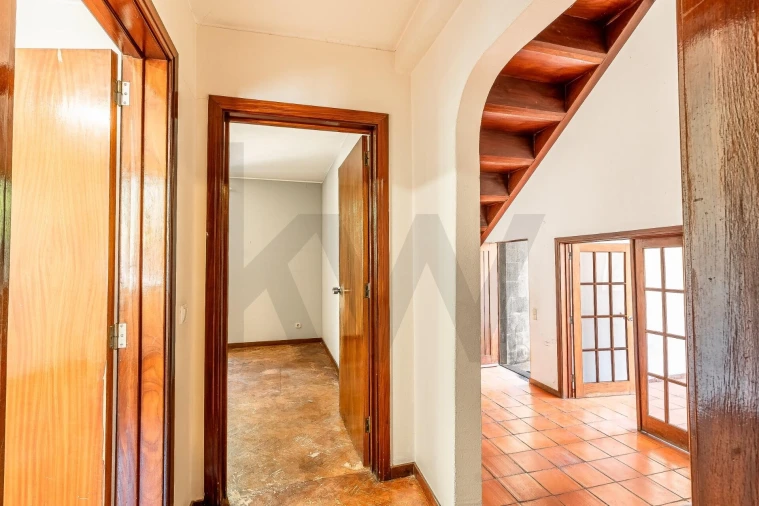 Moradia T3 para Venda em São Martinho Foto 22