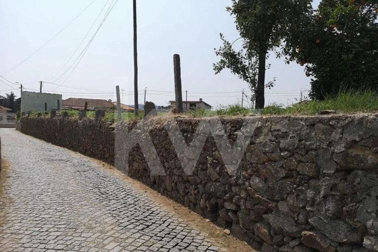 Terreno para Venda em Sandim, Olival, Lever e Crestuma Foto 1