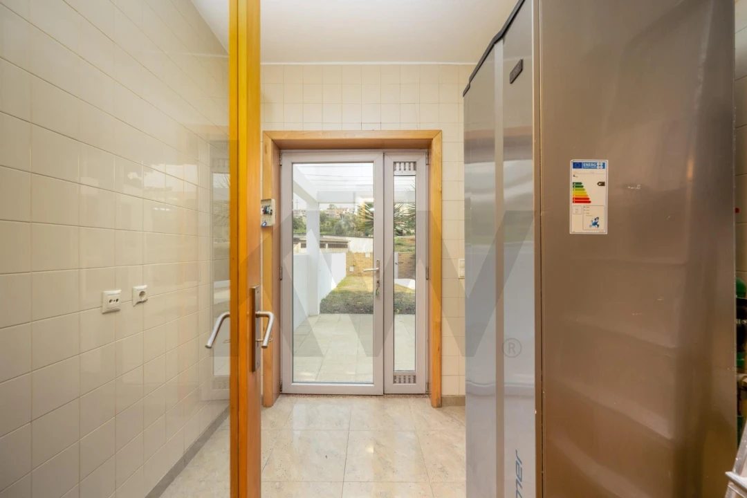 Moradia T5 para Venda em Campo e Sobrado Foto 12