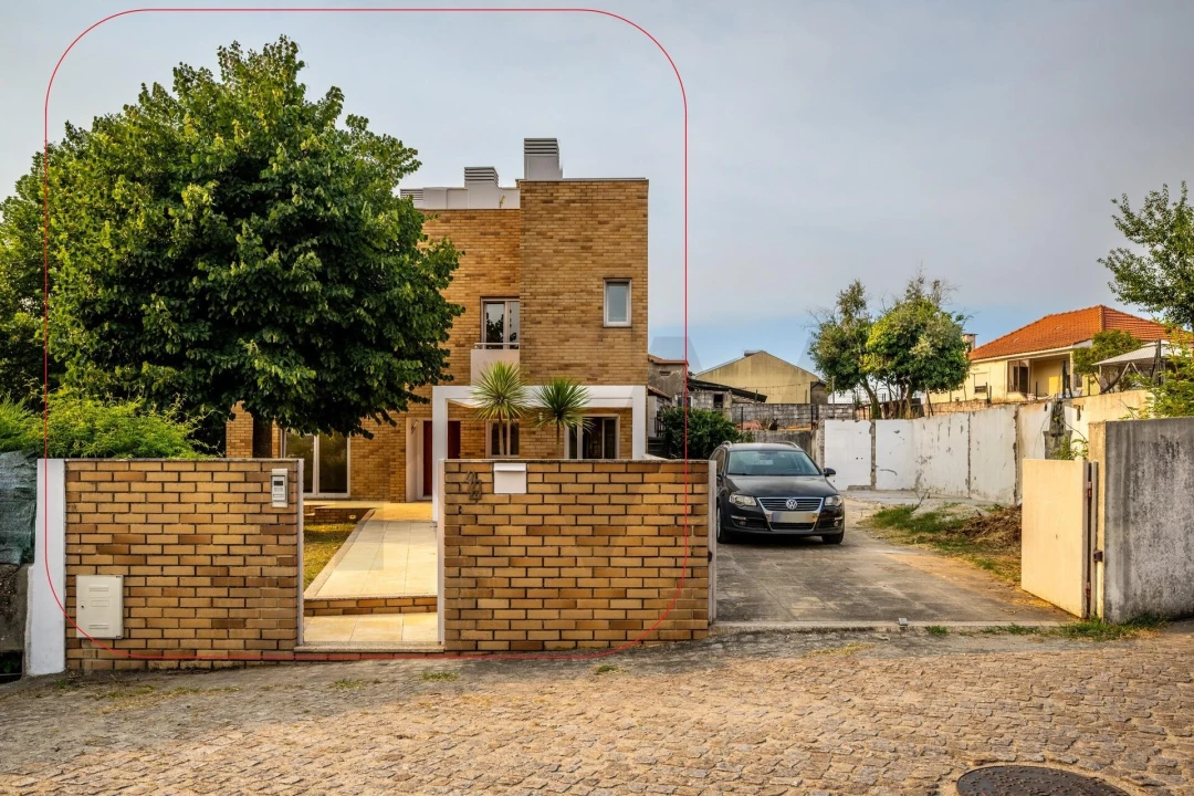 Moradia T5 para Venda em Campo e Sobrado Foto 42