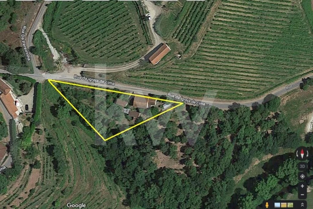 Moradia T3 para Venda em Basto Foto 1