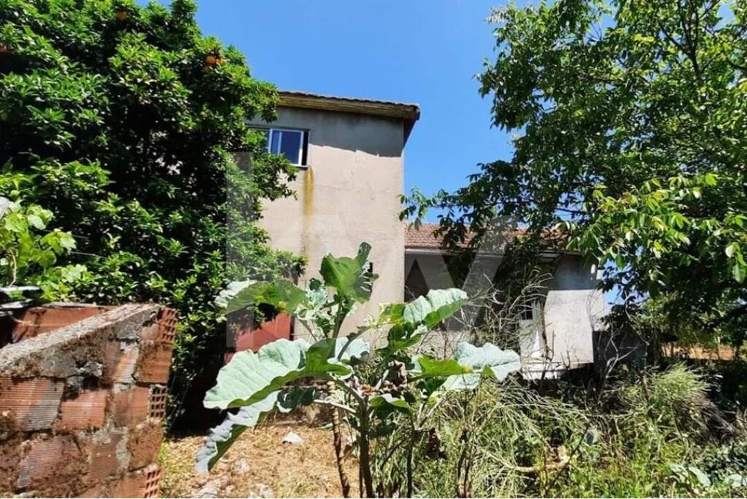 Moradia T3 para Venda em Basto Foto 31