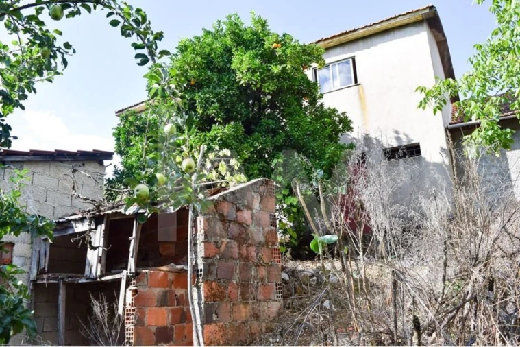 Moradia T3 para Venda em Basto Foto 11