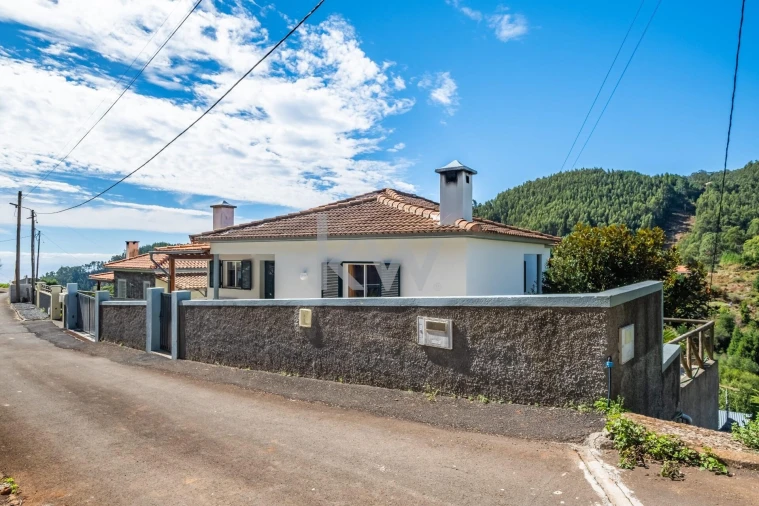 Moradia T3 para Venda em Santo Antonio da Serra Foto 6