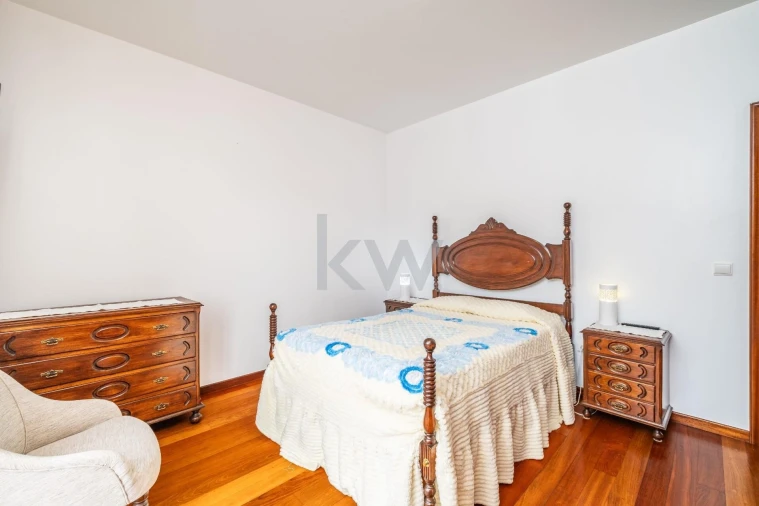 Moradia T3 para Venda em Santo Antonio da Serra Foto 28