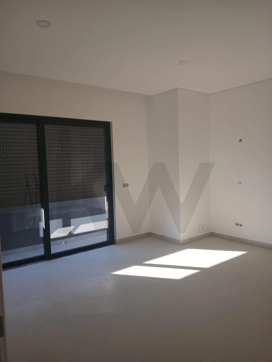 Moradia T3 para Venda em Faro (Sé e São Pedro) Foto 17