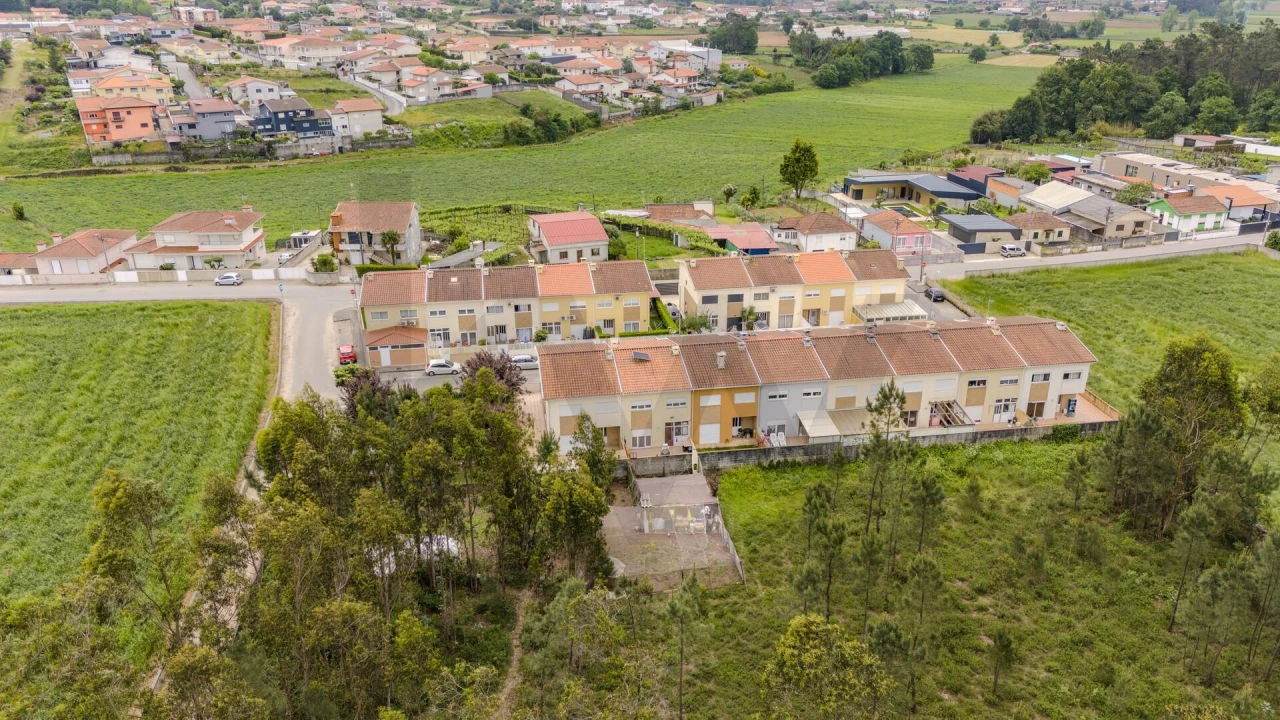 Moradia T3 para Venda em Fradelos Foto 10