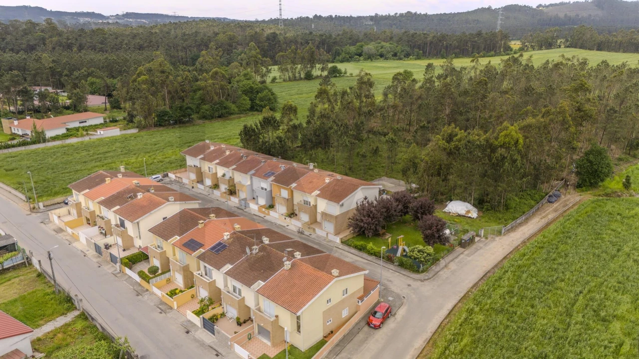 Moradia T3 para Venda em Fradelos Foto 4