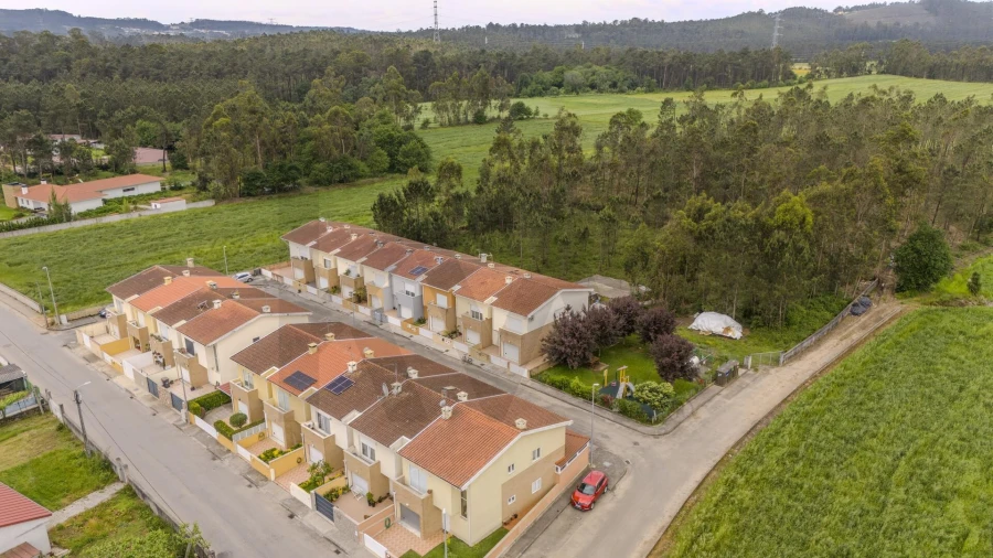 Moradia T3 para Venda em Fradelos Foto 4