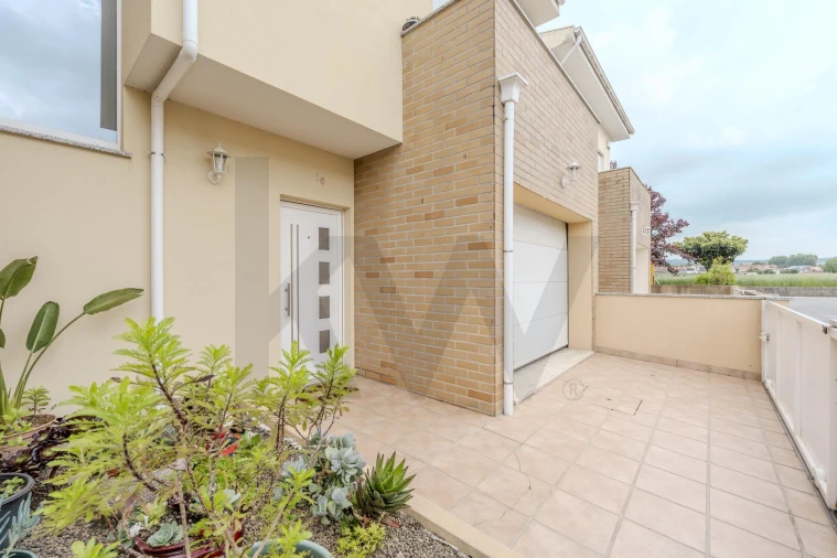 Moradia T3 para Venda em Fradelos Foto 12