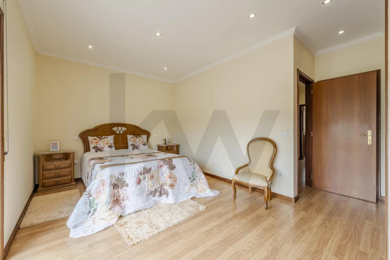 Moradia T3 para Venda em Fradelos Foto 18