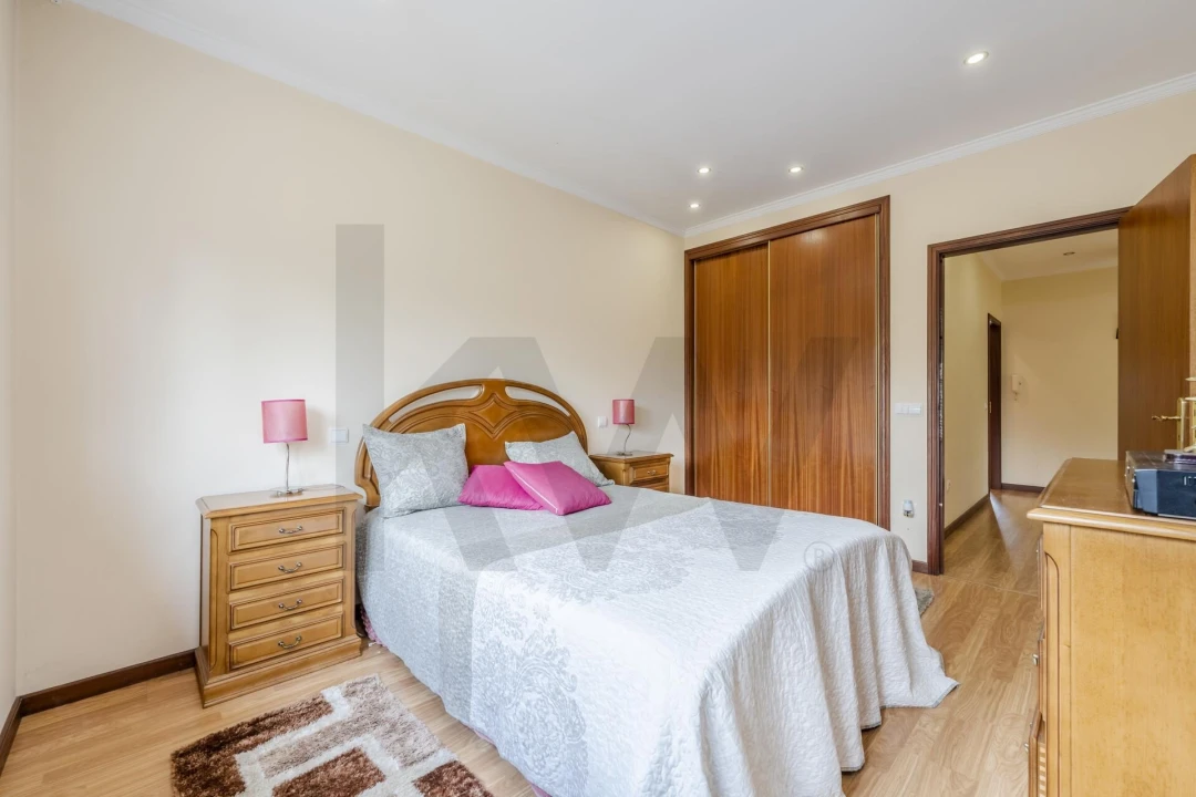 Moradia T3 para Venda em Fradelos Foto 22