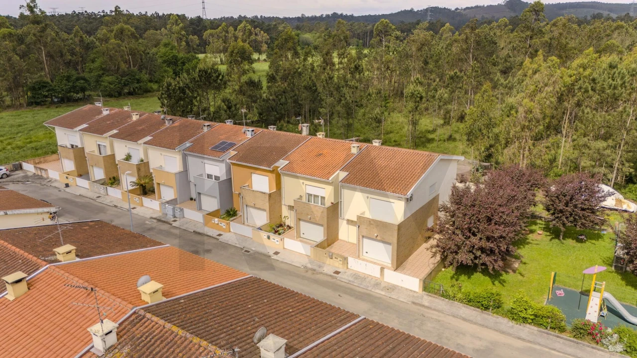 Moradia T3 para Venda em Fradelos Foto 8