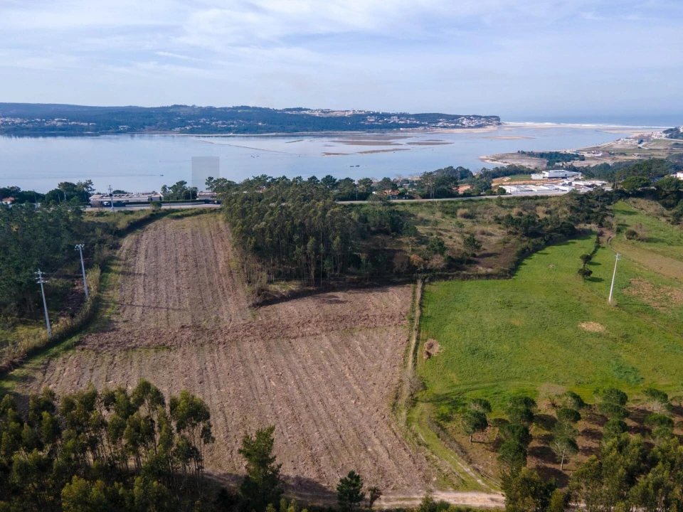 Terreno para Venda em Foz do Arelho Foto 2