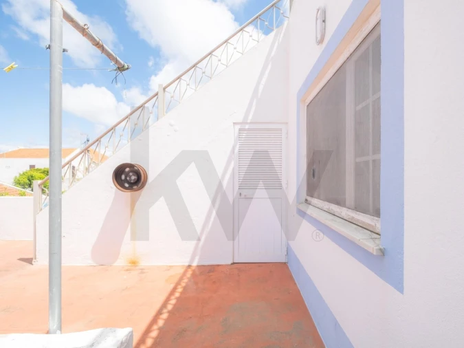 Apartamento T2 para Venda em Vila Nova de Milfontes Foto 3