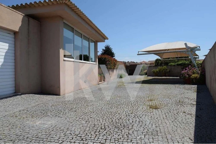 Moradia T4 para Venda em Oliveirinha Foto 33