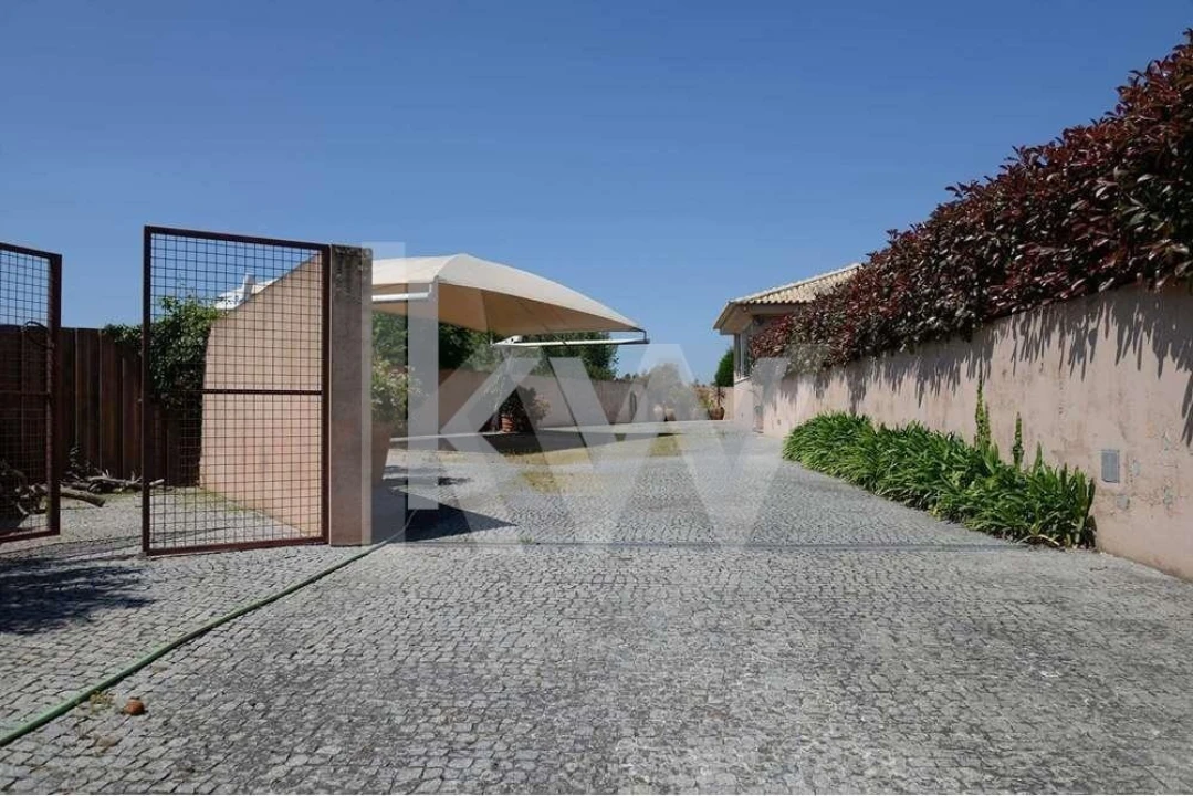 Moradia T4 para Venda em Oliveirinha Foto 5