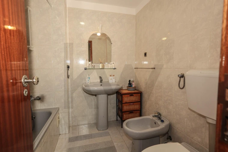 Apartamento T2 para Venda em Porches Foto 6