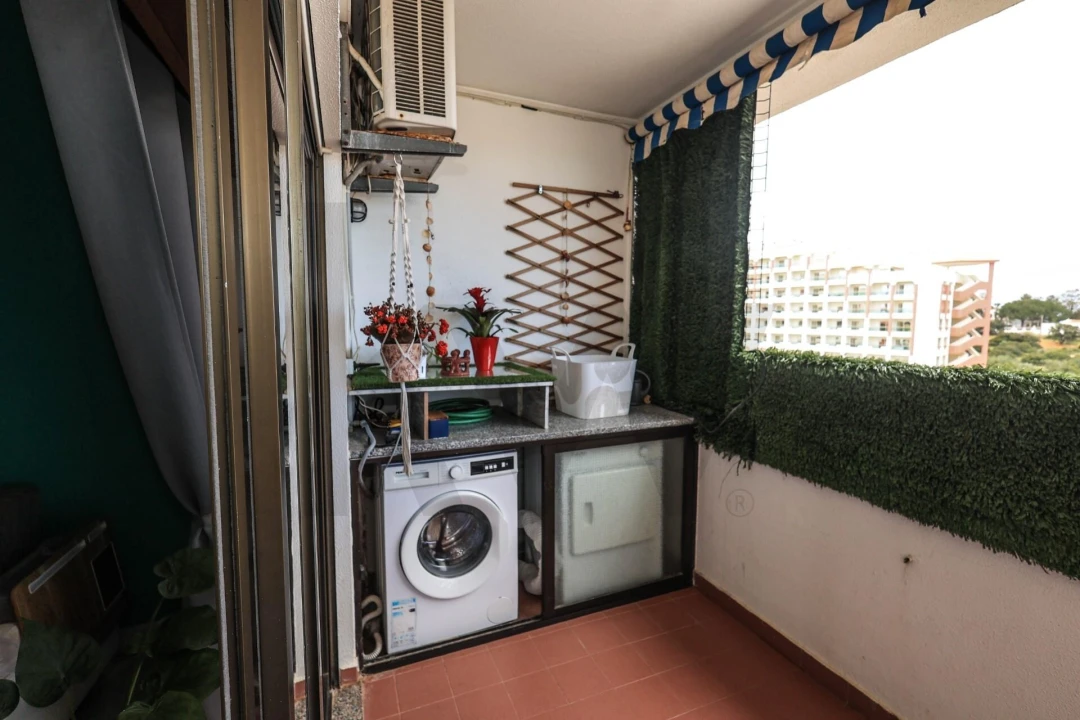Apartamento T2 para Venda em Porches Foto 2