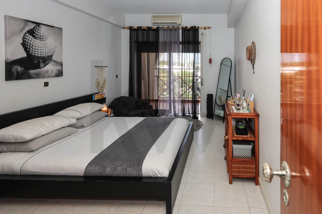 Apartamento T2 para Venda em Porches Foto 11