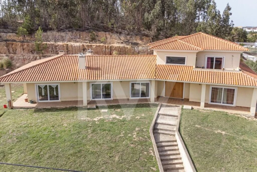 Moradia T5 para Venda em Ponte do Rol Foto 4