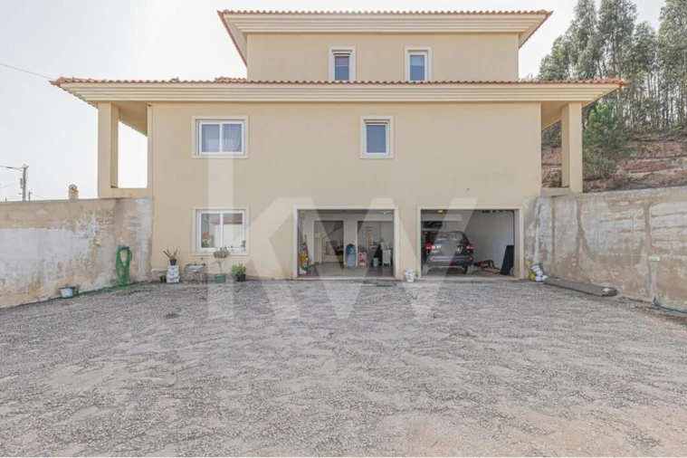 Moradia T5 para Venda em Ponte do Rol Foto 59