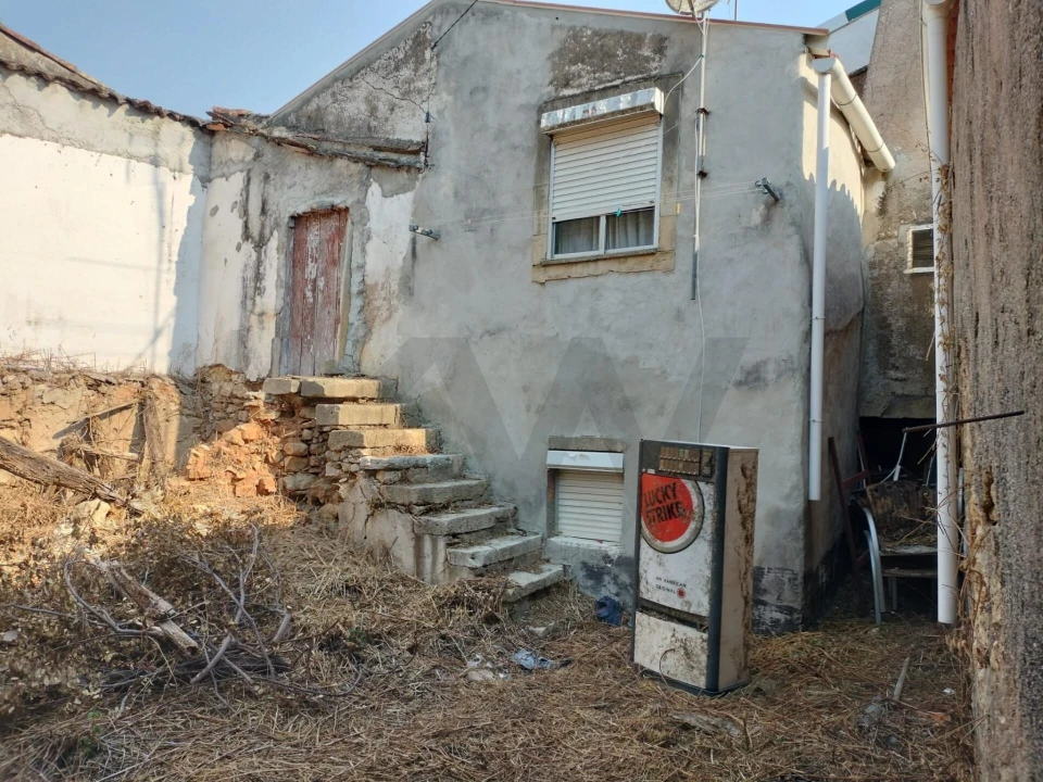 Prédio para Venda em Sé Nova, Santa Cruz, Almedina e São Bartolomeu Foto 1