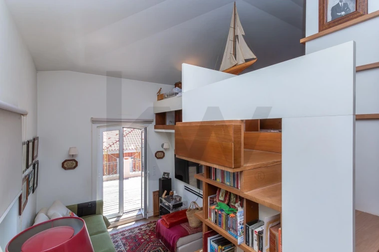 Moradia T5 para Arrendamento em Algés, Linda-A-Velha e Cruz Quebrada-Dafundo Foto 34