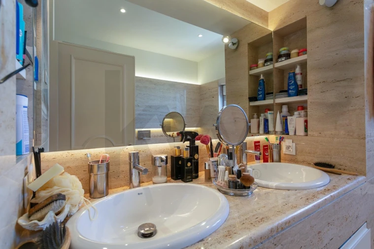 Moradia T5 para Arrendamento em Algés, Linda-A-Velha e Cruz Quebrada-Dafundo Foto 31