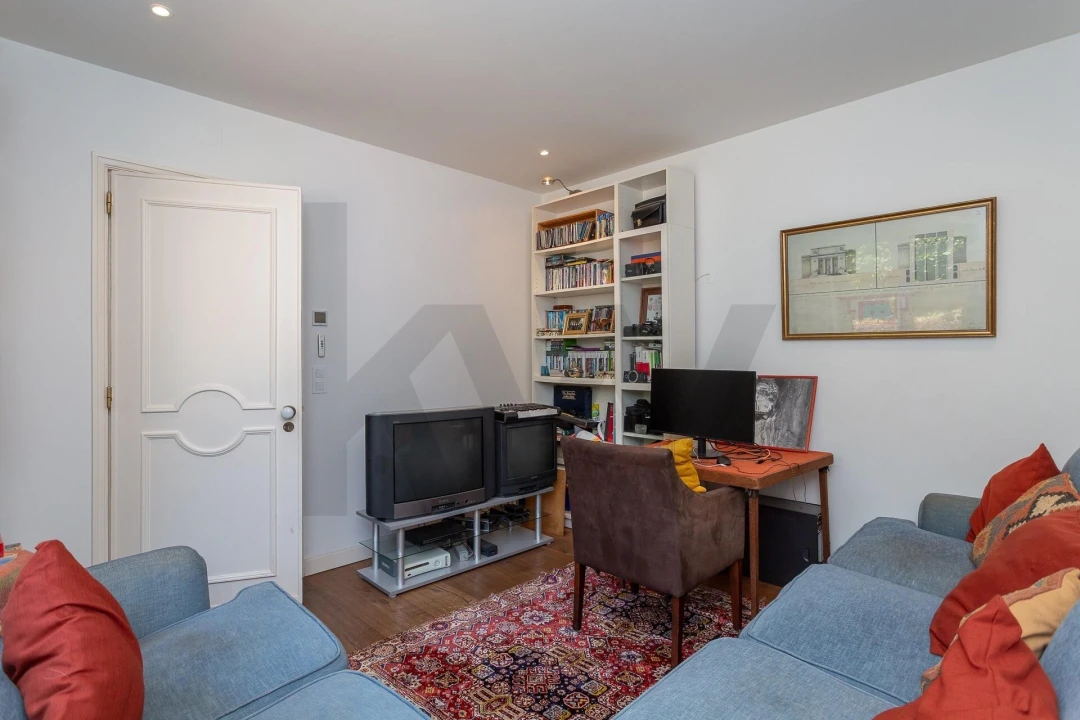 Moradia T5 para Arrendamento em Algés, Linda-A-Velha e Cruz Quebrada-Dafundo Foto 8