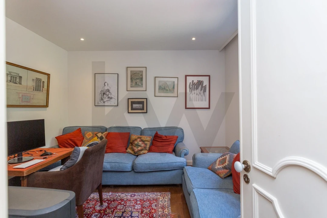 Moradia T5 para Arrendamento em Algés, Linda-A-Velha e Cruz Quebrada-Dafundo Foto 7