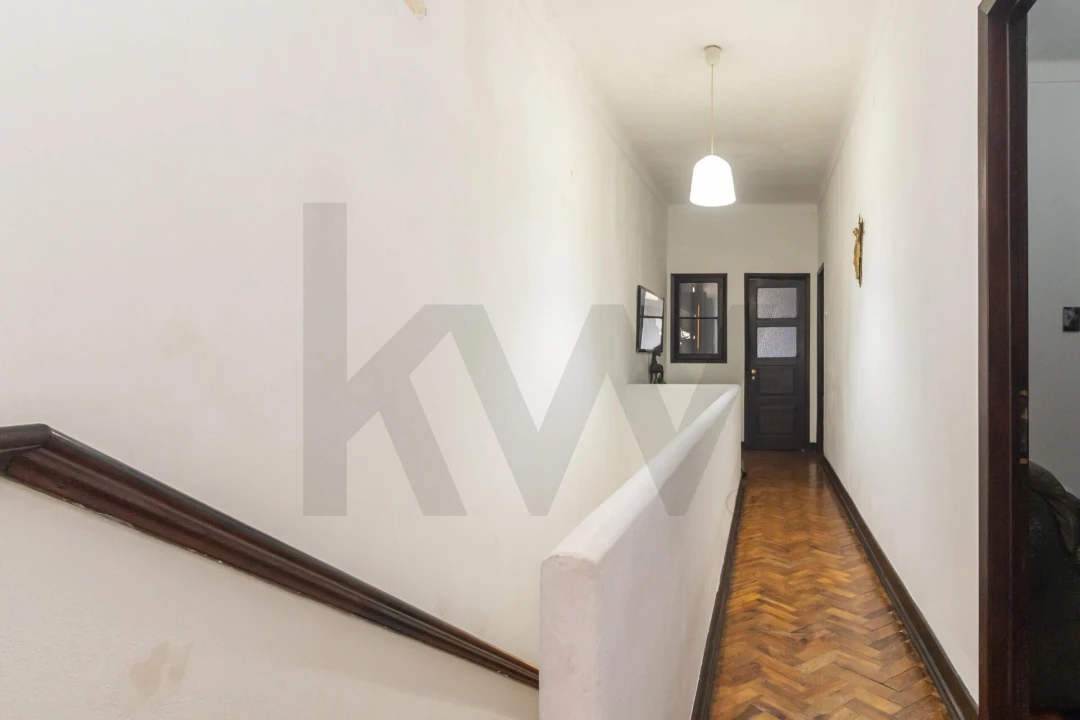 Prédio para Venda em Barreiro e Lavradio Foto 16