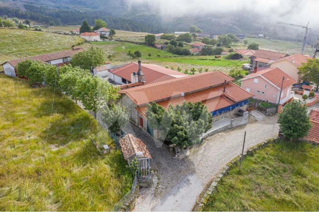 Negócio para Venda em Rio Douro Foto 2