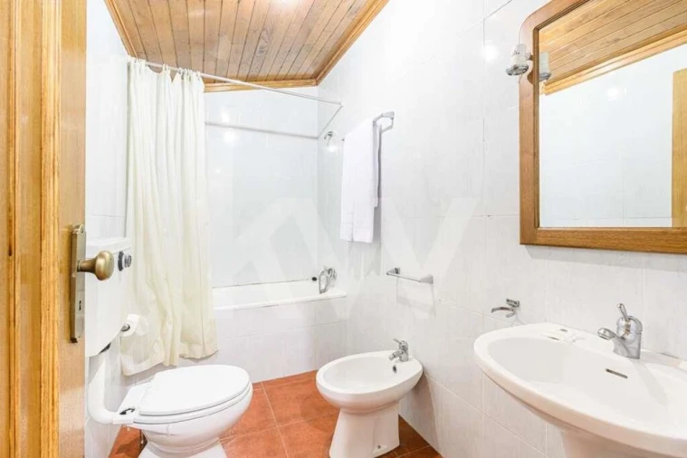 Negócio para Venda em Rio Douro Foto 42