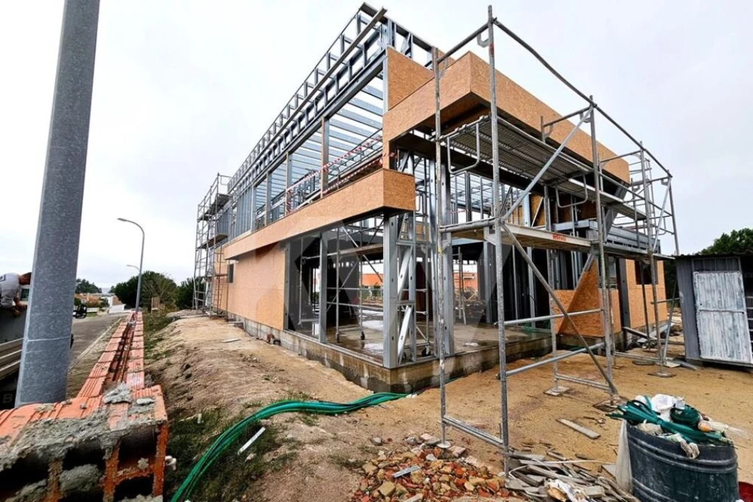 Moradia T4 para Venda em Queluz e Belas Foto 7