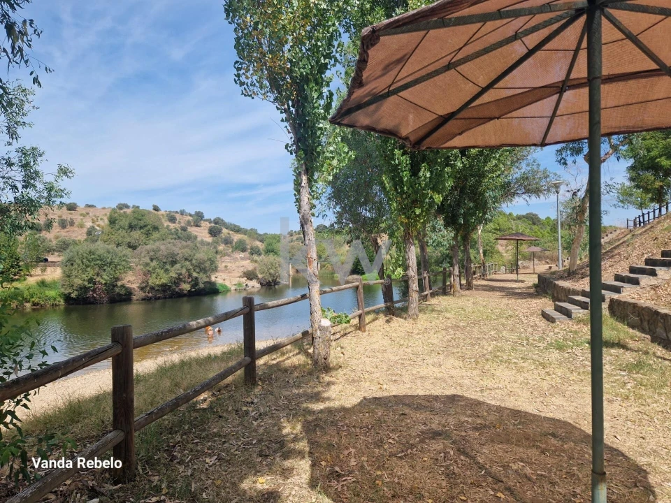 Moradia T4 para Venda em Monfortinho e Salvaterra do Extremo Foto 41