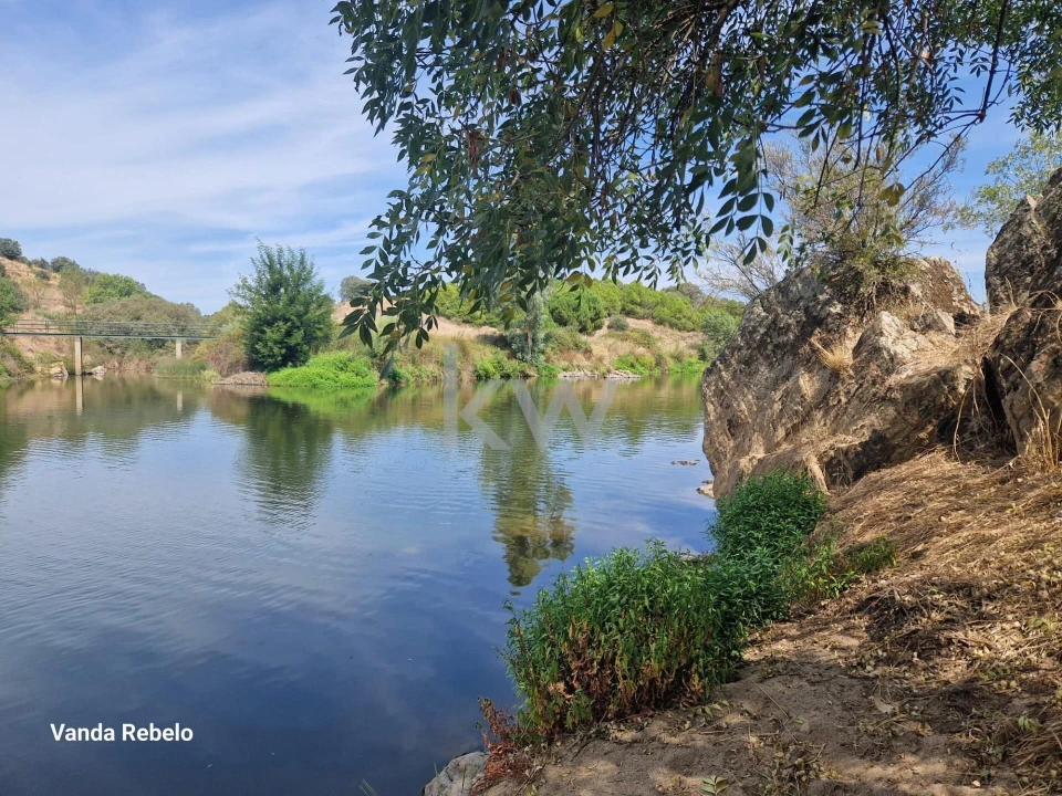 Moradia T4 para Venda em Monfortinho e Salvaterra do Extremo Foto 39