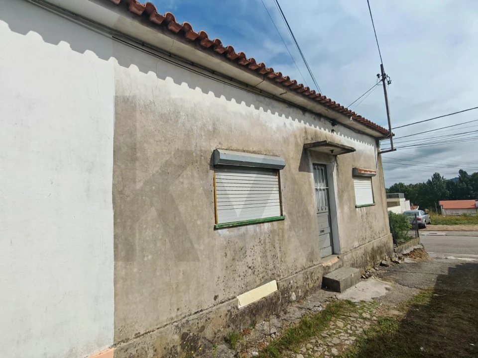 Moradia T2 para Venda em São João da Madeira Foto 3