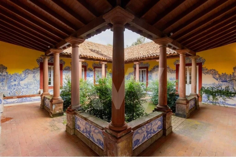 Moradia T9 para Venda em Travassô e Óis da Ribeira Foto 6