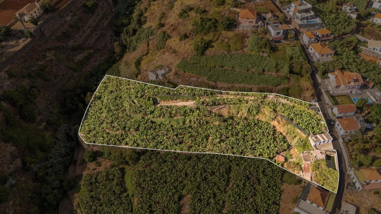 Terreno para Venda em Canhas Foto 3