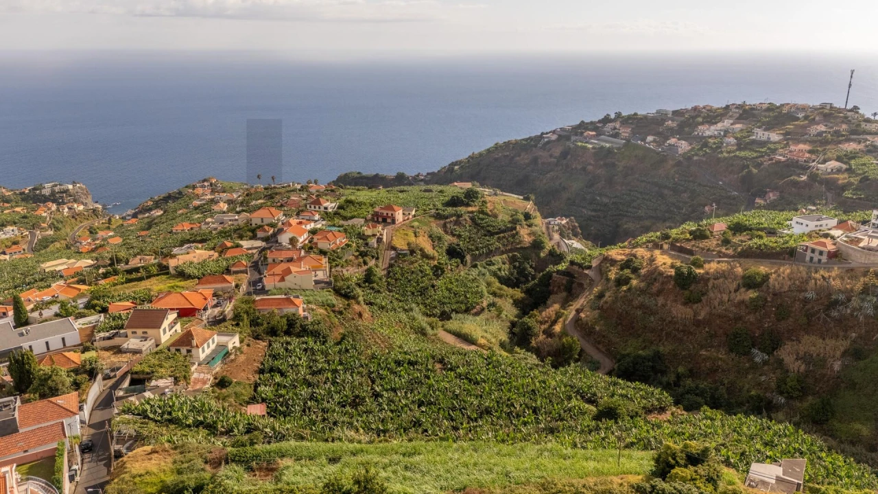 Terreno para Venda em Canhas Foto 16