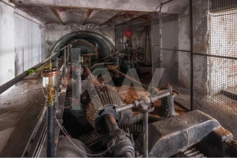 Armazém para Venda em Além da Ribeira e Pedreira Foto 23