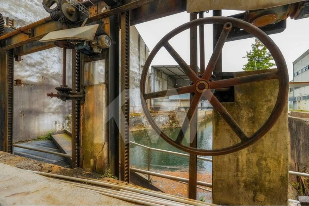 Armazém para Venda em Além da Ribeira e Pedreira Foto 19