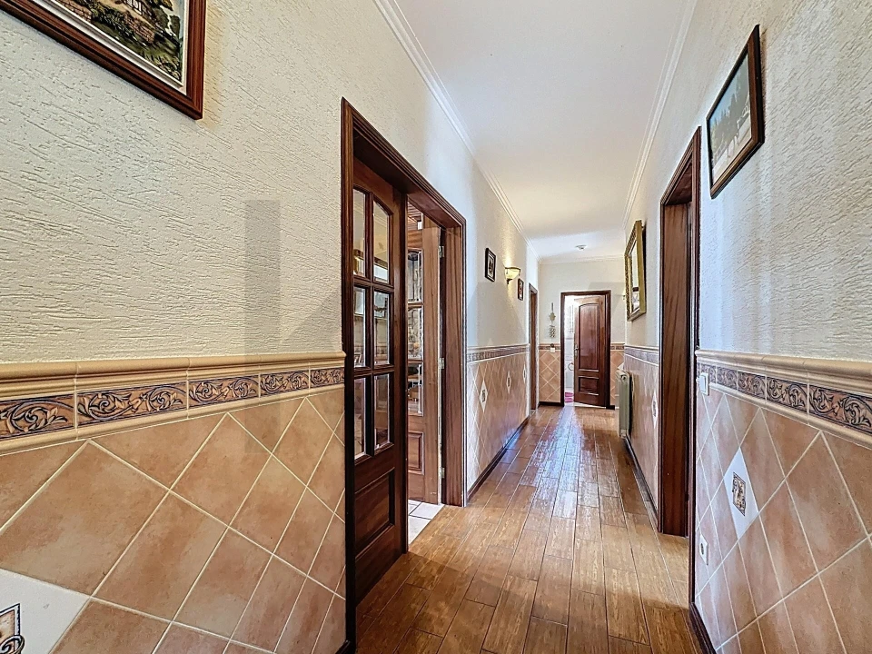 Moradia T5 para Venda em Escapães Foto 18