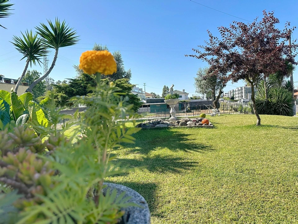 Moradia T5 para Venda em Escapães Foto 10