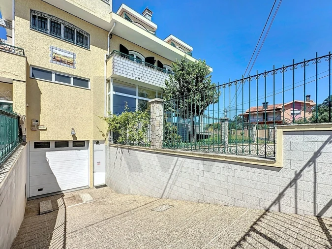 Moradia T5 para Venda em Escapães Foto 57